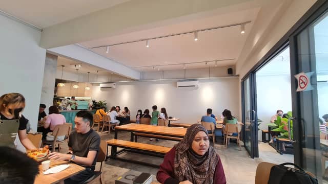 Tiffz Coffee Gallery - Bayan Baru - Image 1