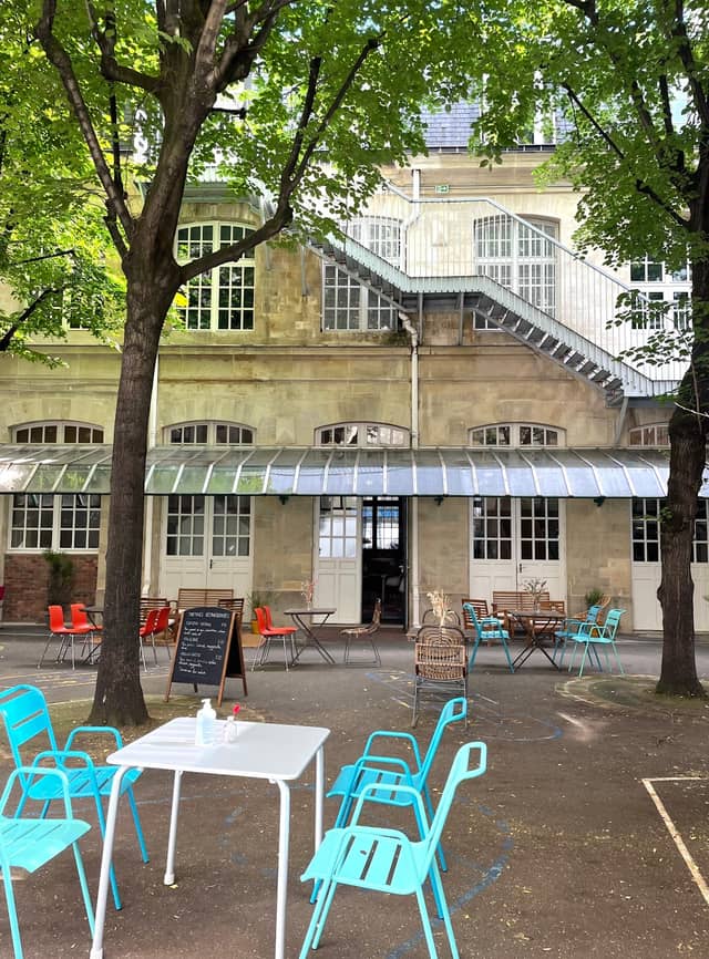 Chez Mona - Image 1