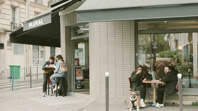 Plural coffee shop - Image 1
