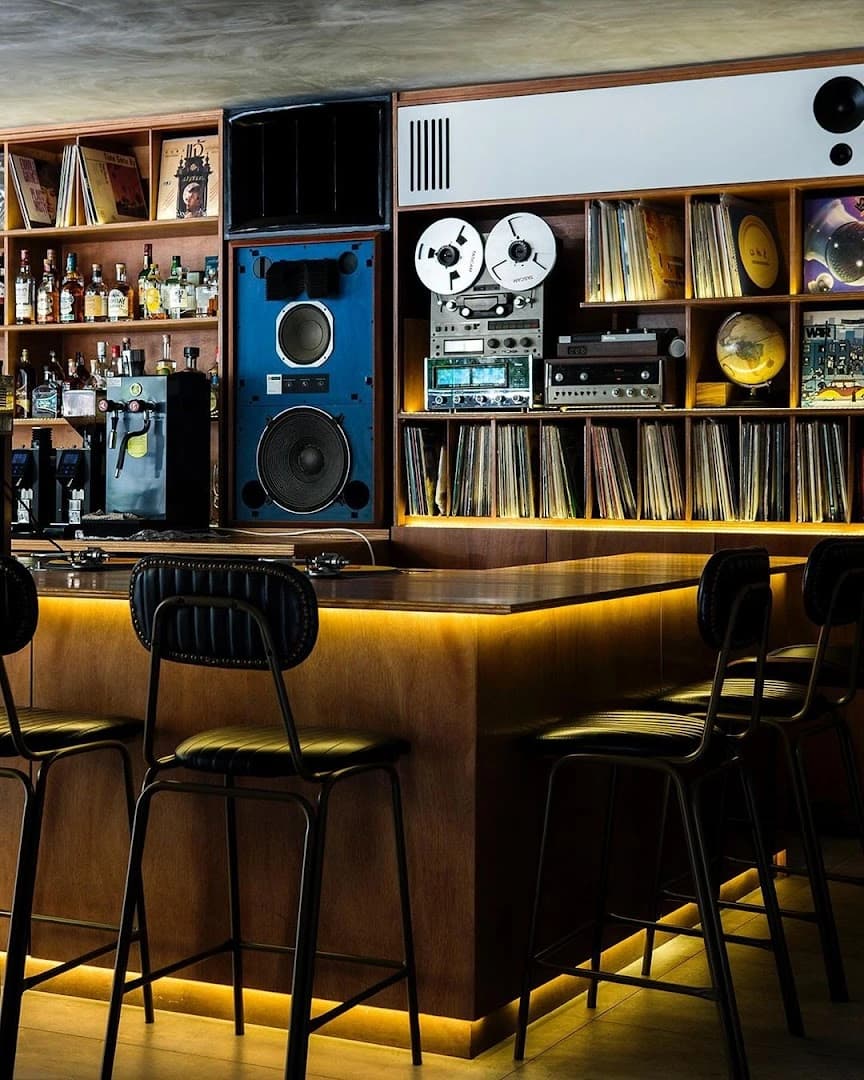 BAR ARCHIVE