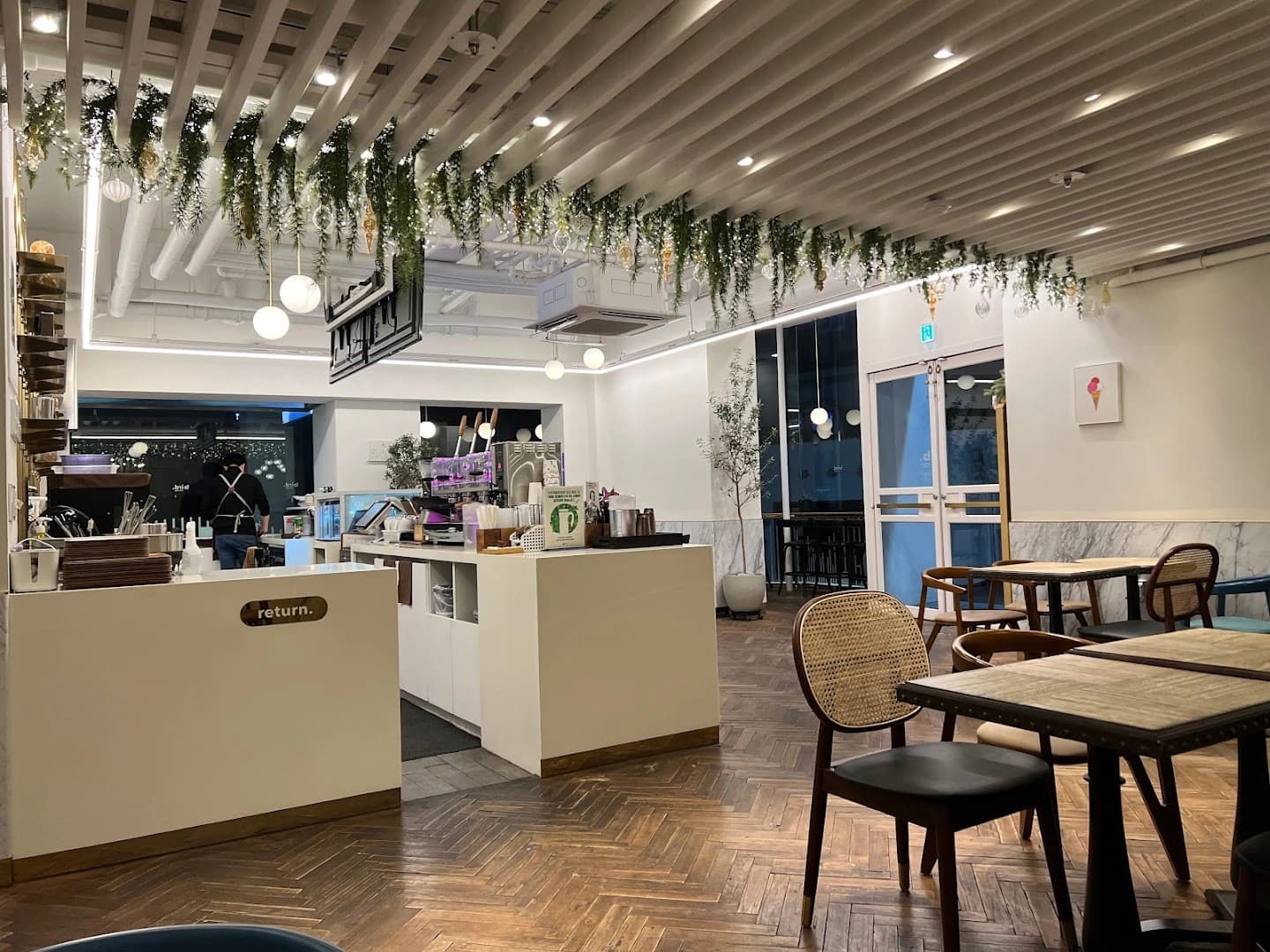 Bird The Cafe