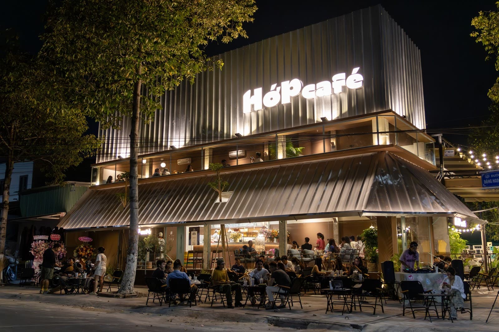 Hớp Café