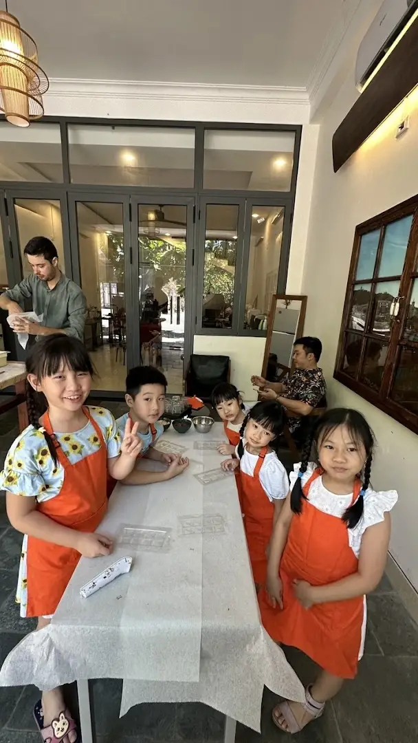 SAVALL Chocolate - Image 1