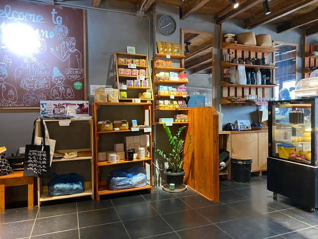 Minnano cafe, Samsenthai - Image 1