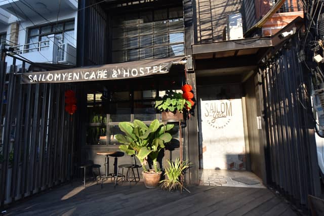 Sailomyen Cafe & Hostel - Image 1