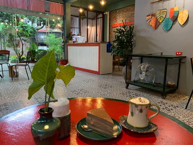 Turtle Coffee Shop (Breakfast & Brunch) - Image 1