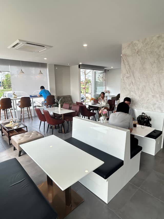 Zone Cafe - Image 1